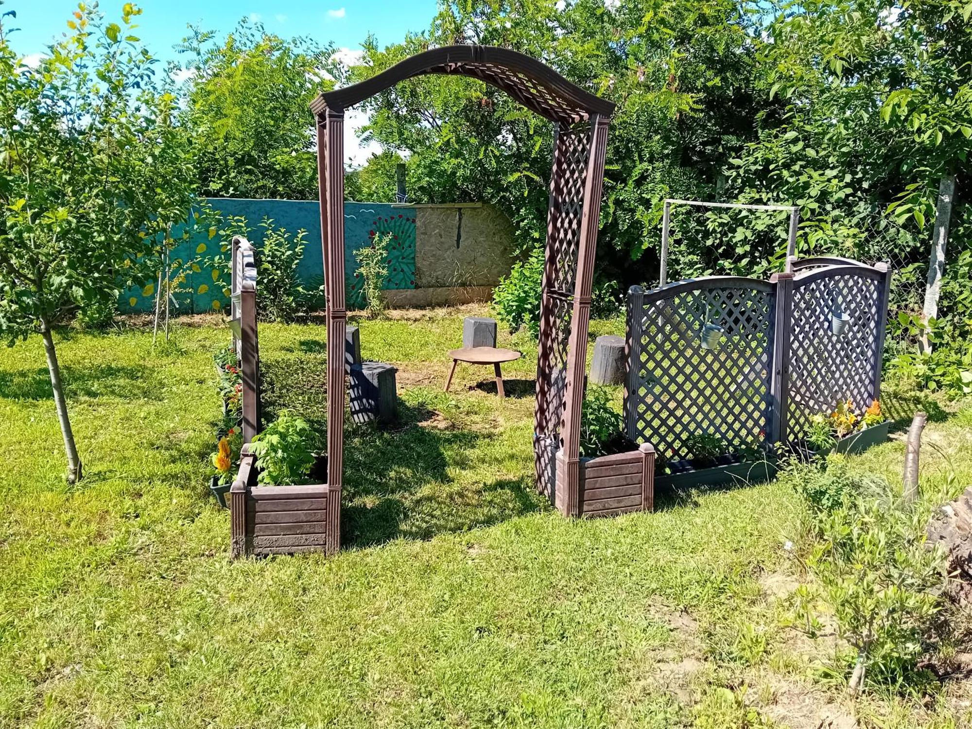 Bei Hanna Apartman Enying Kültér fotó